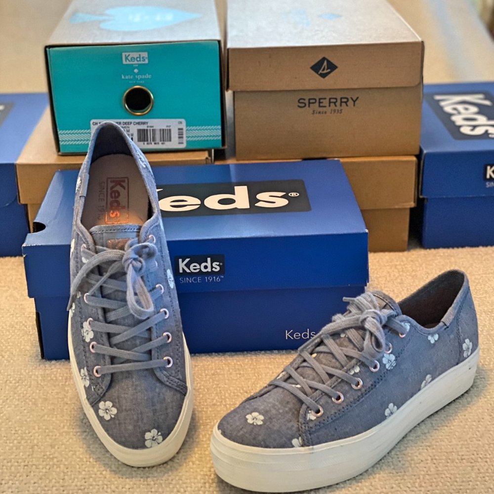Womens Sneakers